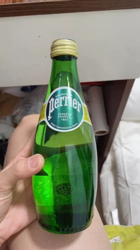 Thùng 12 Chai Perrier Sparkling Glass 330ml photo review